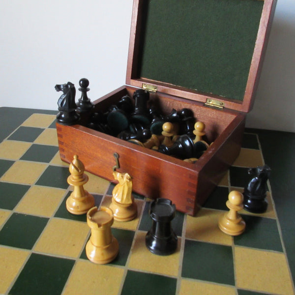 Staunton chess set and board