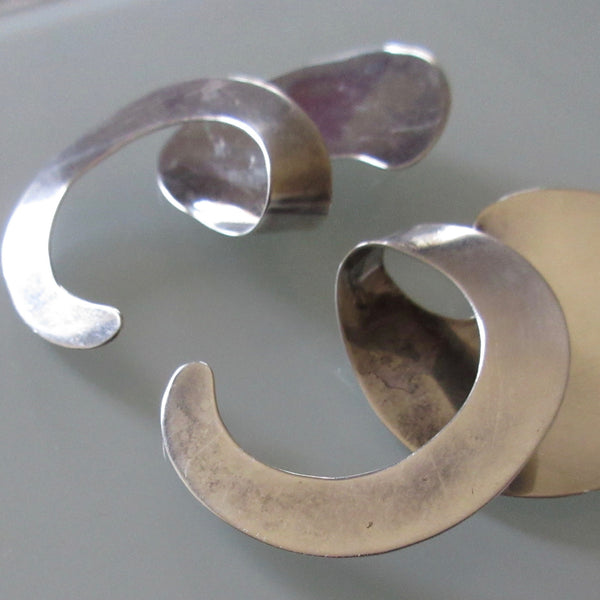 1970's sterling silver swirl earrings