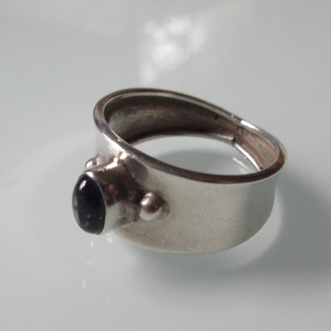 Vintage Small Onyx Sterling Silver Band Ring
