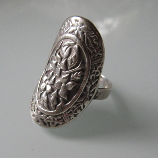 Vintage Sterling Silver Repousee Floral Ring