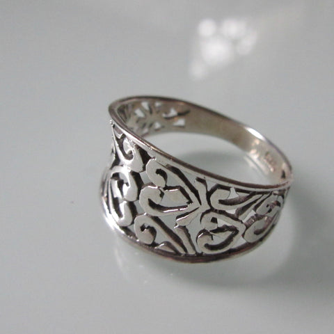 Contemporary Sterling Silver Open Floral Ring