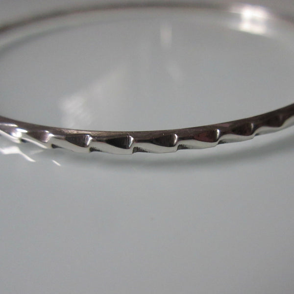 Vintage Mexican Ridged Sterling Silver Bangle