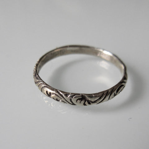 Delicate Ancanthus Leaf Sterling Silver Ring