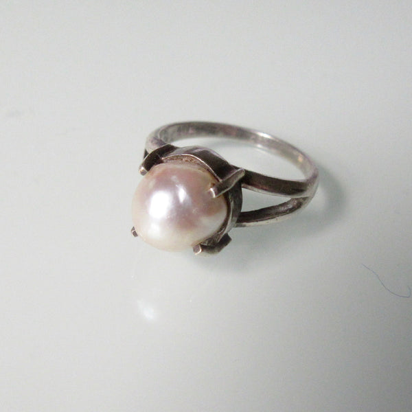 Contemporary Pearl and Silver Ring