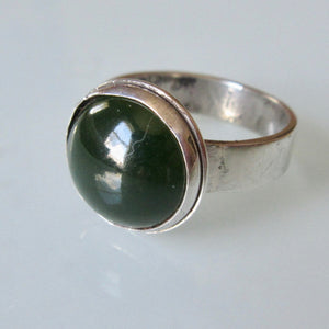 Modernist Green Agate Silver Ring