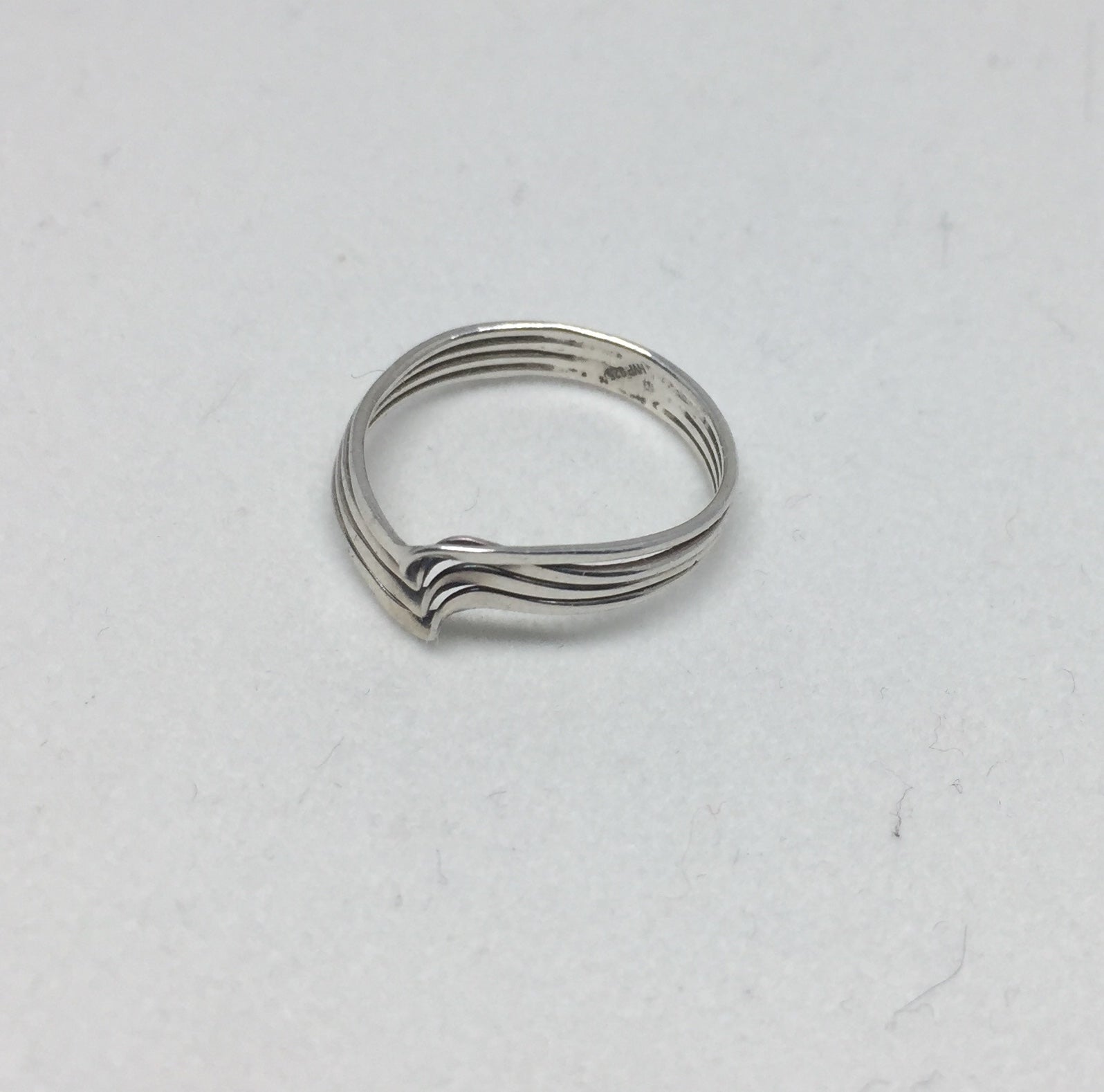 Delicate Wave Silver Ring