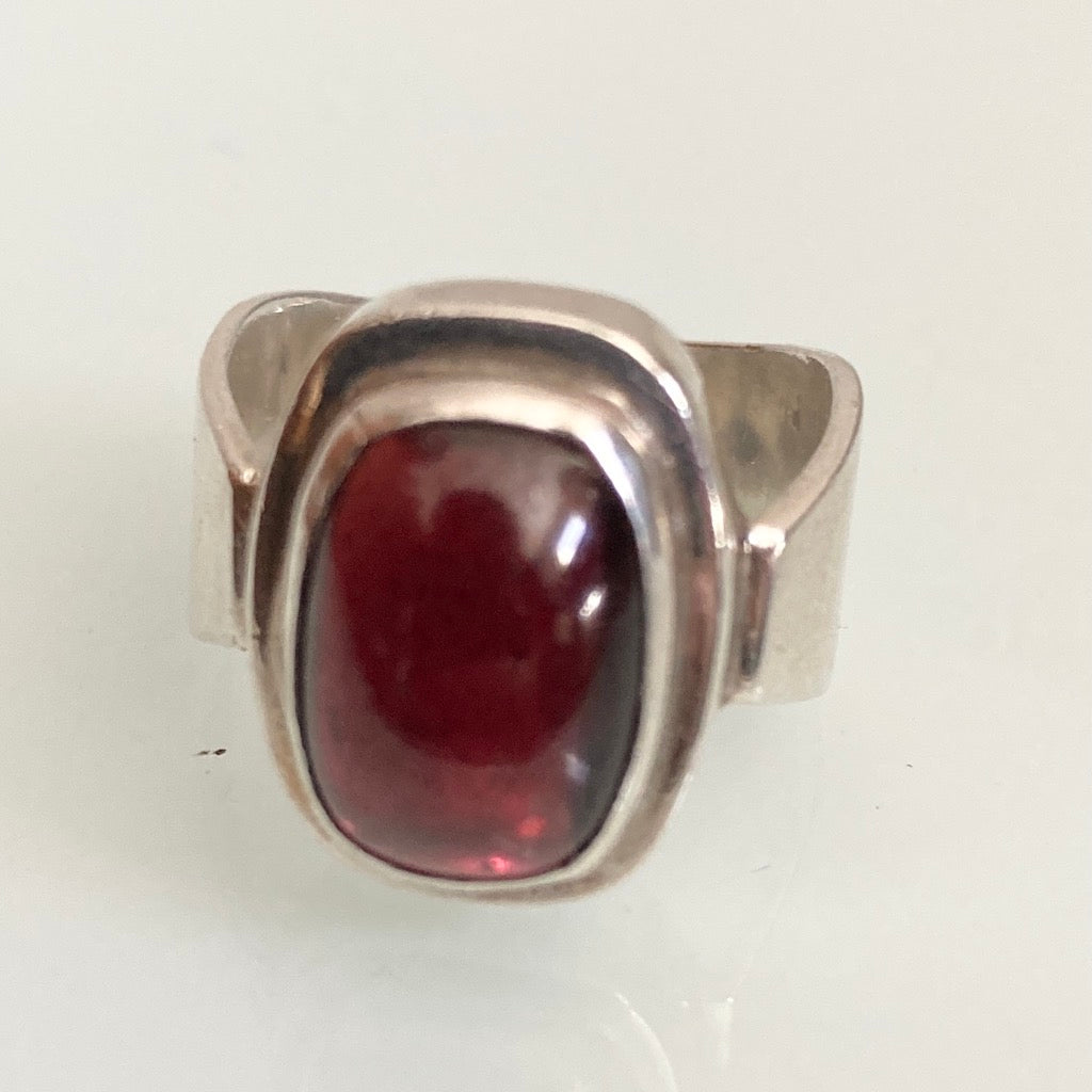Modernist Garnet Sterling Silver Ring