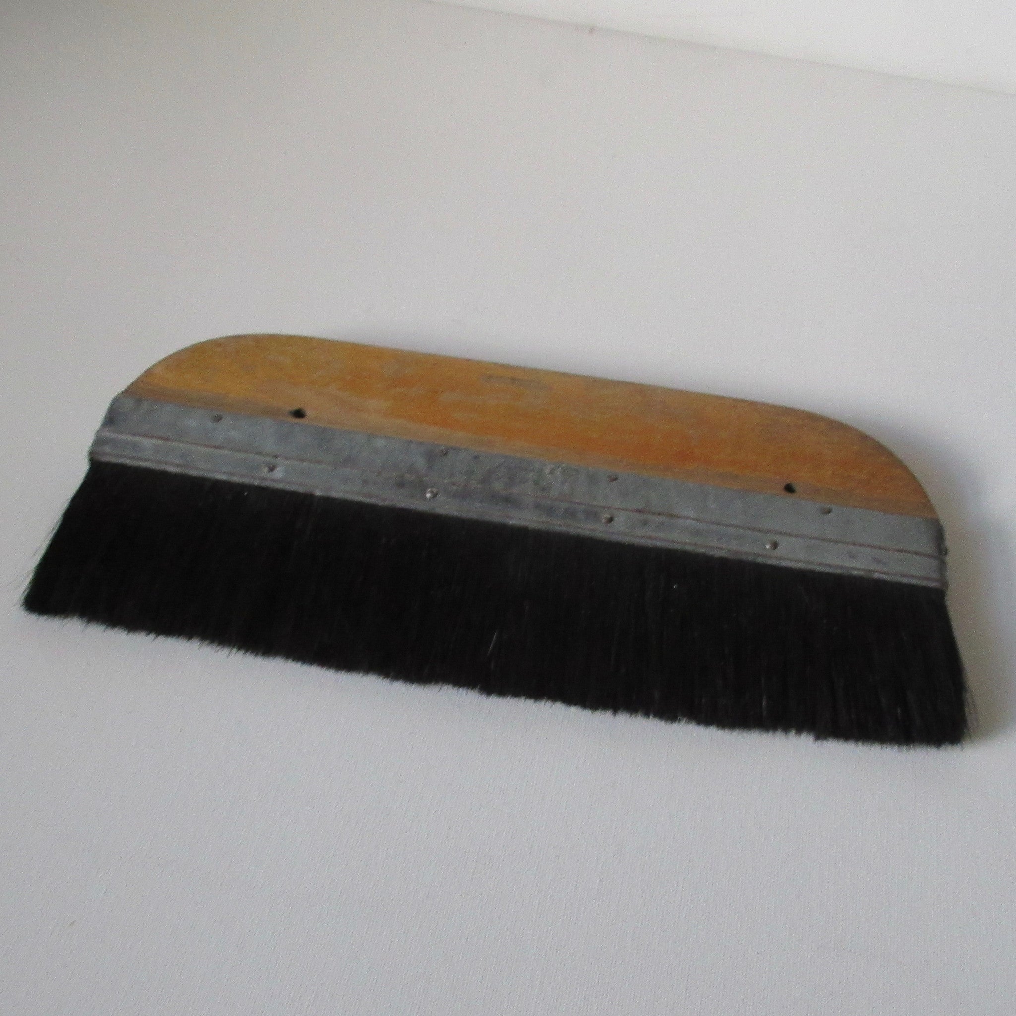 Vintage Wall Paper Brush Canadain